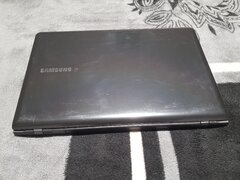 Laptoop Samsung